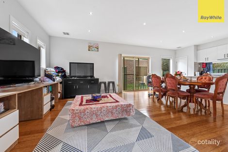 Property photo of 2/70 Oberon Avenue St Albans VIC 3021