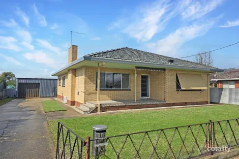 Property photo of 18 Schubert Crescent Wodonga VIC 3690