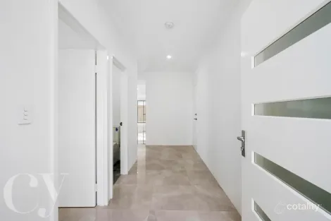 Property photo of 18 Goodenia Way Piara Waters WA 6112