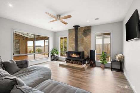 Property photo of 17 Trevena Ridge Bannockburn VIC 3331