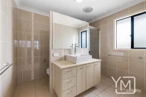 Property photo of 33 Whitehaven Way Pelican Waters QLD 4551
