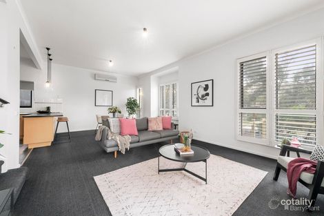 Property photo of 19 Monarch Ridge Lower Plenty VIC 3093