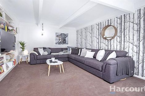 Property photo of 12 Taronga Crescent Croydon VIC 3136
