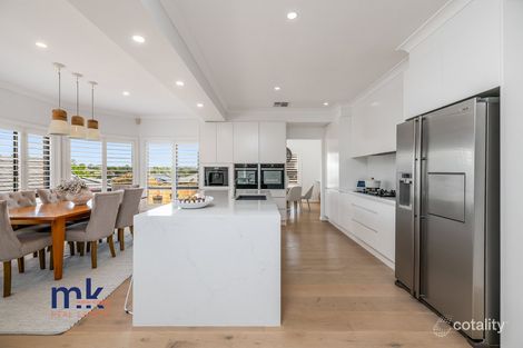 Property photo of 10 Zambezi Place Kearns NSW 2558