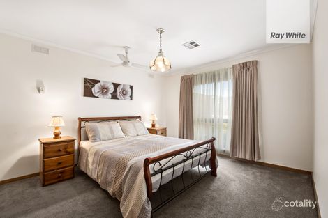 Property photo of 38 Wenden Road Mill Park VIC 3082