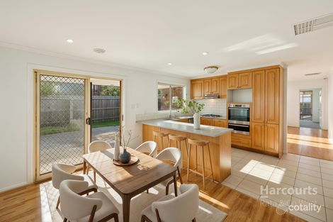 Property photo of 22 Kelland Avenue Hillside VIC 3037