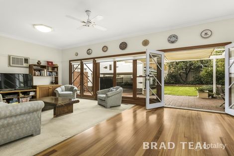 Property photo of 180 Woodland Street Strathmore VIC 3041