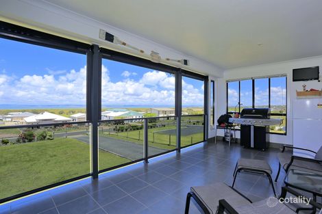 Property photo of 20 Woongoolbver Court River Heads QLD 4655