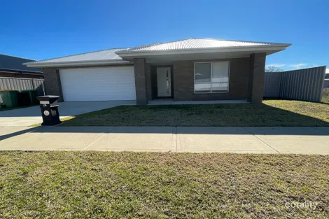 24 Glenwood Bvd, Baranduda, VIC 3691