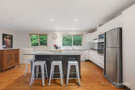 Property photo of 55 Malabar Crescent Eltham VIC 3095