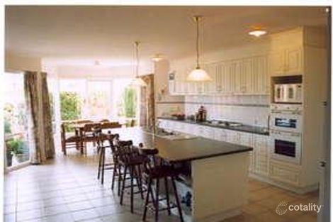 Property photo of 10 Sandstone Island Circle Bittern VIC 3918