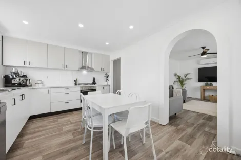 49 Warner Rd, Parmelia, WA 6167