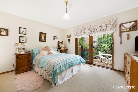 Property photo of 14 St Ives Court Croydon Hills VIC 3136