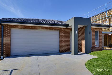 11 Barcelona Ave, Clyde North, VIC 3978