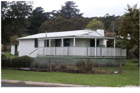 Property photo of 2 Moir Road Trafalgar East VIC 3824