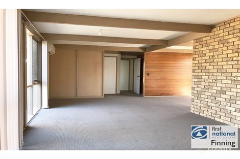 Property photo of 2 Circle Drive North Cranbourne VIC 3977