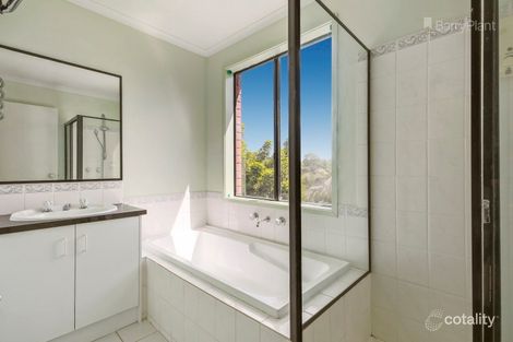 Property photo of 12 Pike Close Narre Warren South VIC 3805