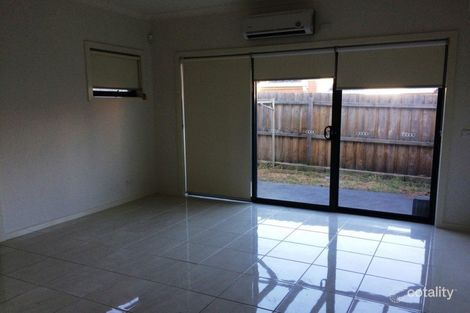 Property photo of 2/27-29 Miranda Road Reservoir VIC 3073