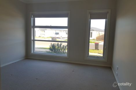 Property photo of 20 Cotton Field Way Brookfield VIC 3338