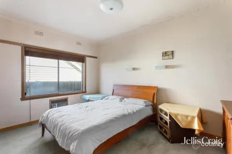 Property photo of 37 Celia Street Bentleigh East VIC 3165