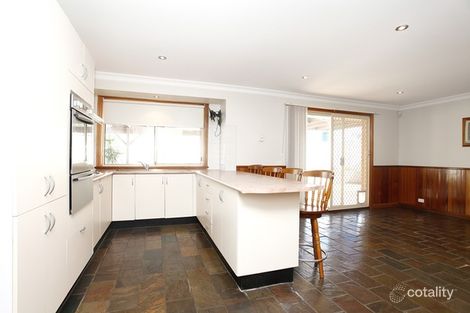 Property photo of 15 Tamworth Crescent Hoxton Park NSW 2171