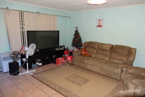 Property photo of 50 Whiting Street Labrador QLD 4215
