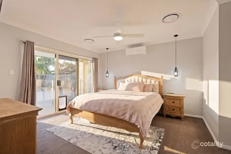 Property photo of 42 Audrey Avenue Helensvale QLD 4212