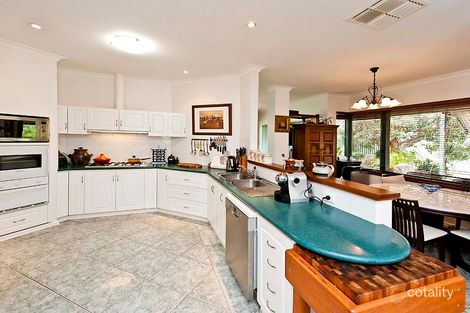 Property photo of 31 Cupello Drive Swan View WA 6056