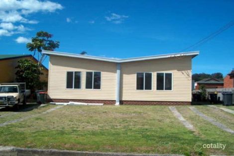 57 Waratah St, Windang, NSW 2528