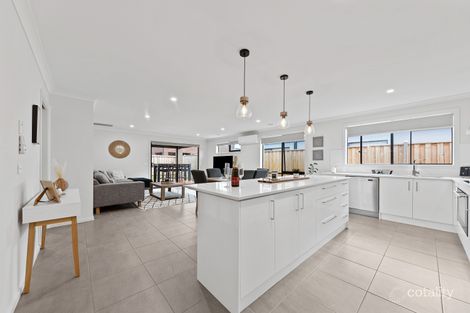 Property photo of 6 Dandy Drive Cranbourne South VIC 3977