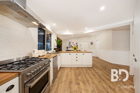 Property photo of 2 Boobook Court Narangba QLD 4504