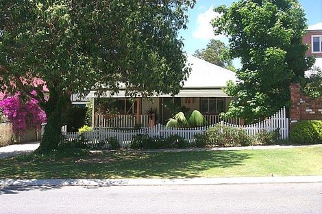 28 Collins St, Kensington, WA 6151