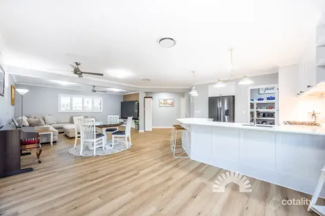 Property photo of 4 Borumba Court Narangba QLD 4504