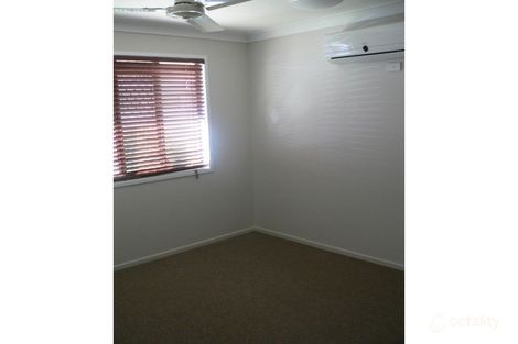 2/24 Desgrand St, Emerald, QLD 4720