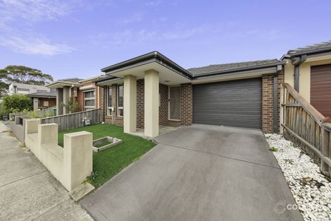 Property photo of 8 Woodbine Street Pakenham VIC 3810