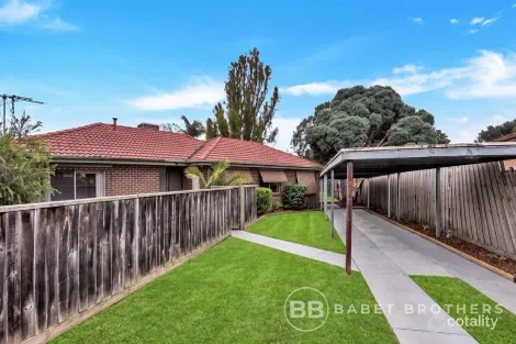 Property photo of 63 Duff Street Cranbourne VIC 3977