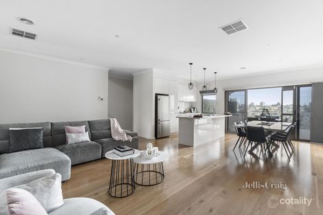Property photo of 5 Duranta Drive Gowanbrae VIC 3043