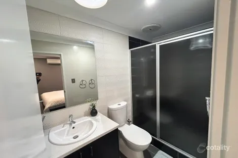 Property photo of 28 Carbeen View Piara Waters WA 6112