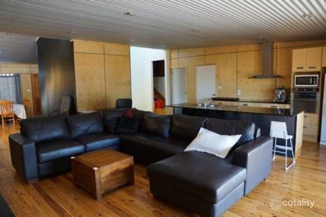Property photo of 16 Cavolo Road Landsdale WA 6065