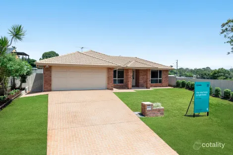 27 Carinyan Dr, Birkdale, QLD 4159