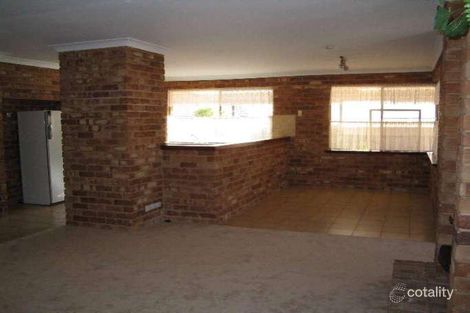Property photo of 13 Markham Way Swan View WA 6056