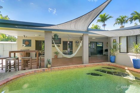 8 Pomona Ave, Mooroobool, QLD 4870