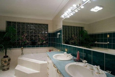 Property photo of 3 Hensman Park Court Oxenford QLD 4210