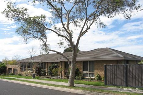25 Outlook Dr, Berwick, VIC 3806