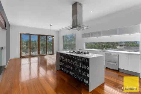 Property photo of 5 Lighthouse Point Close Point Cook VIC 3030