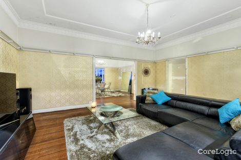 Property photo of 30 Chatsworth Road Greenslopes QLD 4120