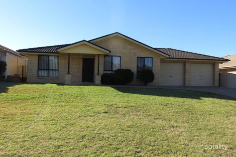 2 Grovewood Ct, Horsley, NSW 2530