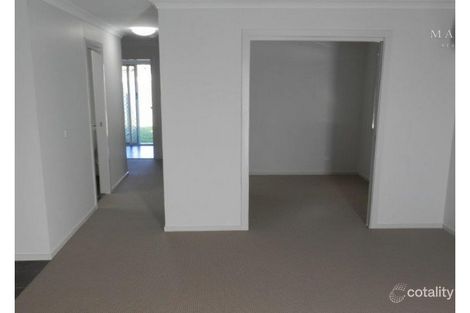 Property photo of 5 Hazelwood Drive Forest Hill NSW 2651