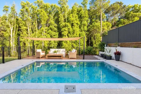44 Creekline Pl, Mooloolah Valley, QLD 4553