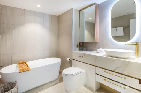 Property photo of 2104/89 Surf Parade Broadbeach QLD 4218